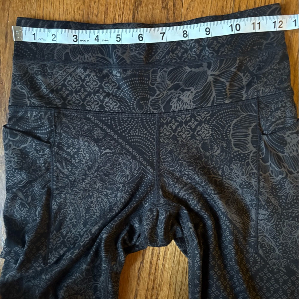Athleta Patterned Leggings XS - Picture 5 of 8